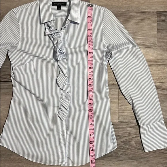 Women’s Banana Republic Blue and White Striped Riley Dress Shirt with Ruffles - Picture 7 of 8